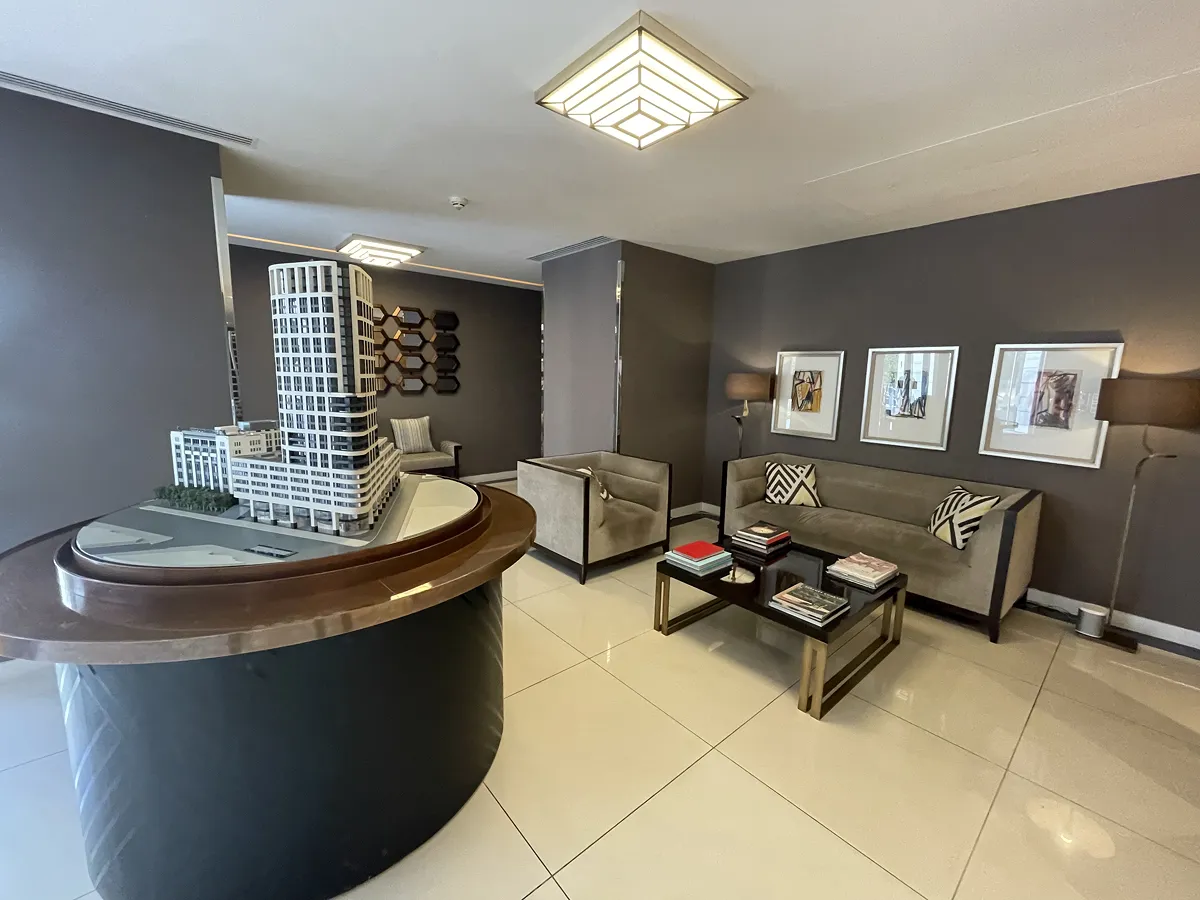 2 bed flat in EC1V Photo-12