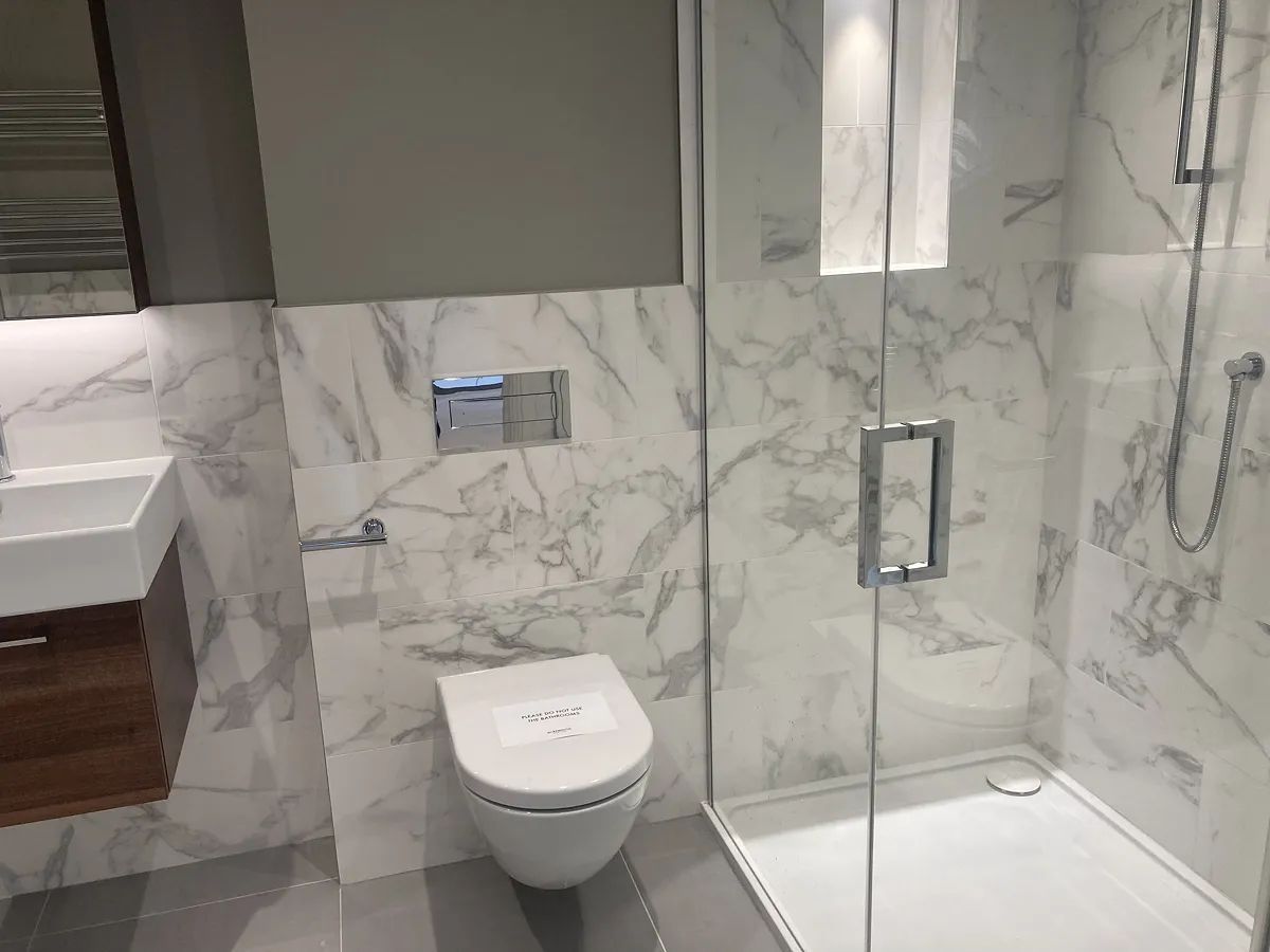 1 bed flat in TW11 Photo-8