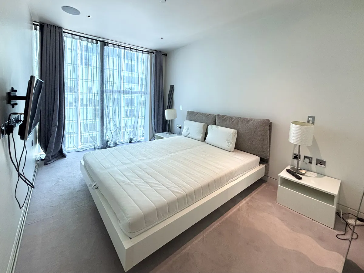 1 bed flat in EC2Y Photo-3
