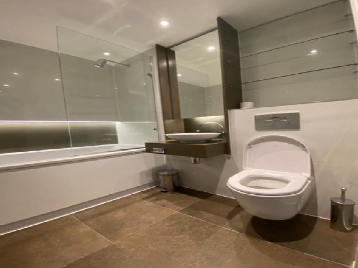 1 bed flat in EC1V Photo-8