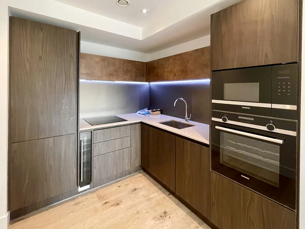 1 bed flat in SW8 Photo-2