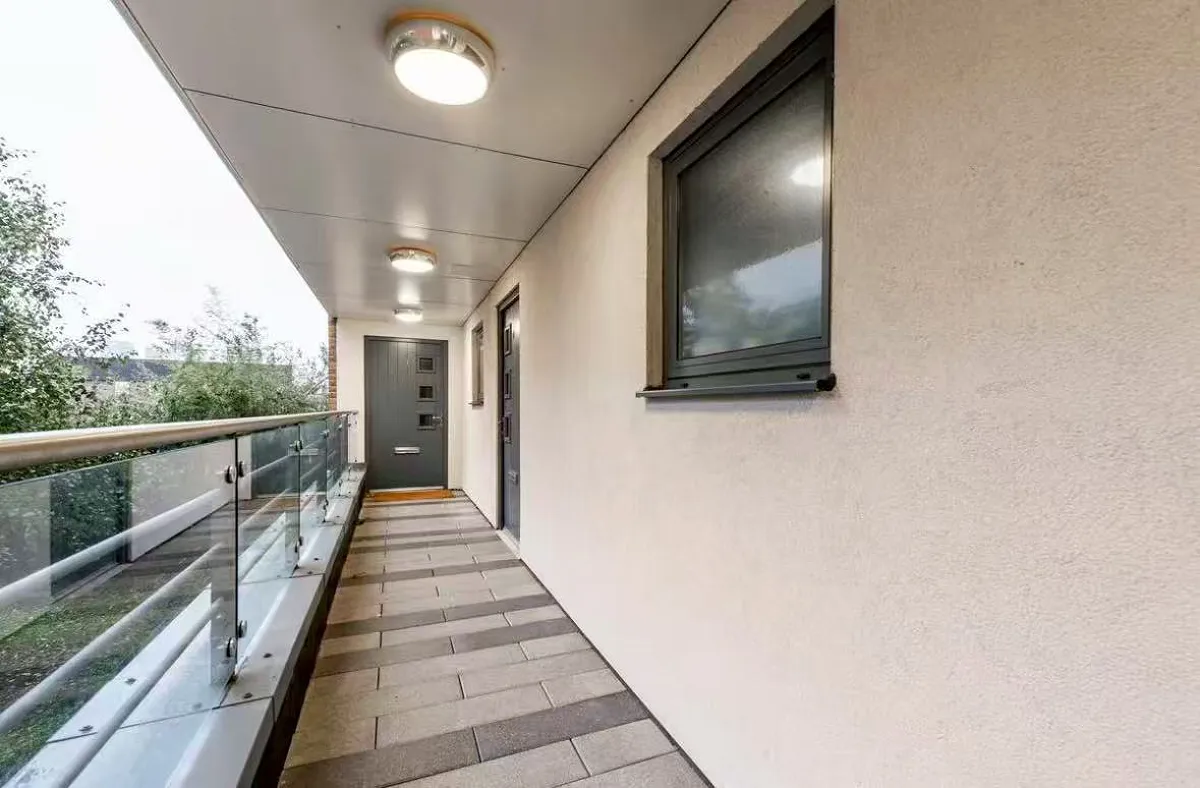 Studio flat in E3 Photo-10