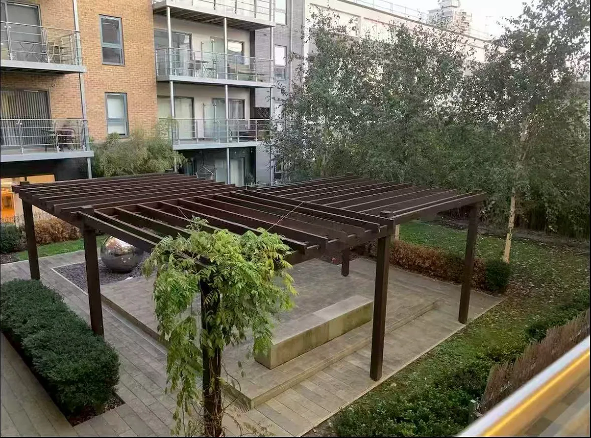 Studio flat in E3 Photo-13