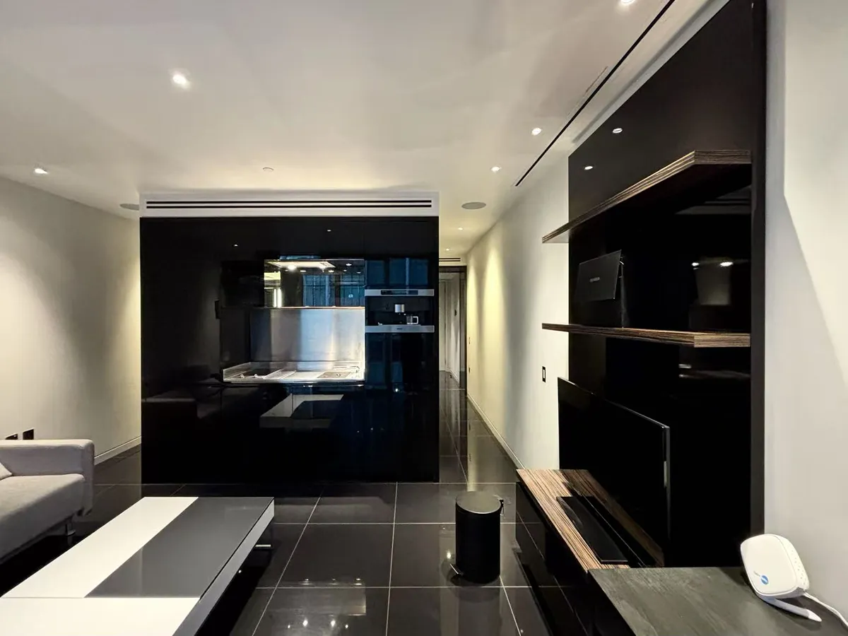 Studio flat in EC2Y Photo-6