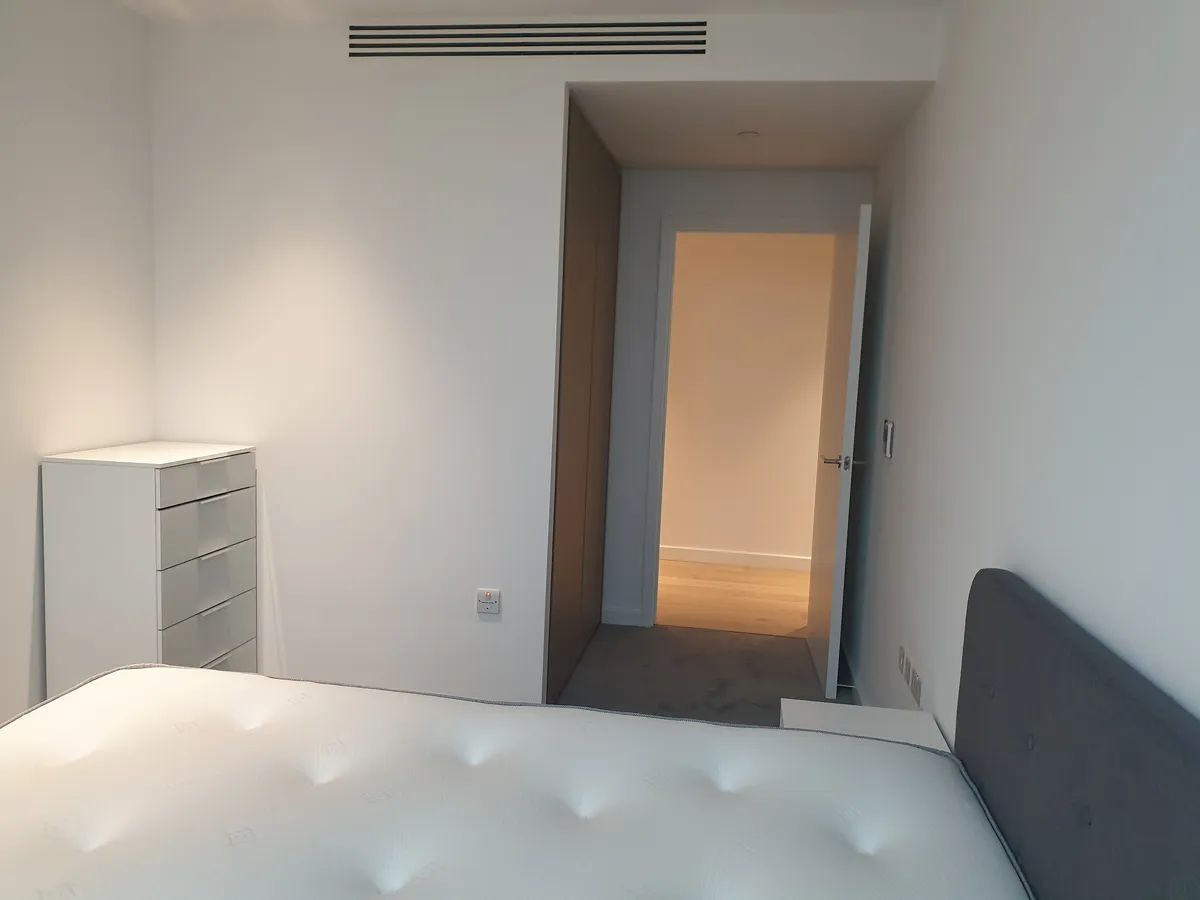 3 bed flat in EC1V Photo-4