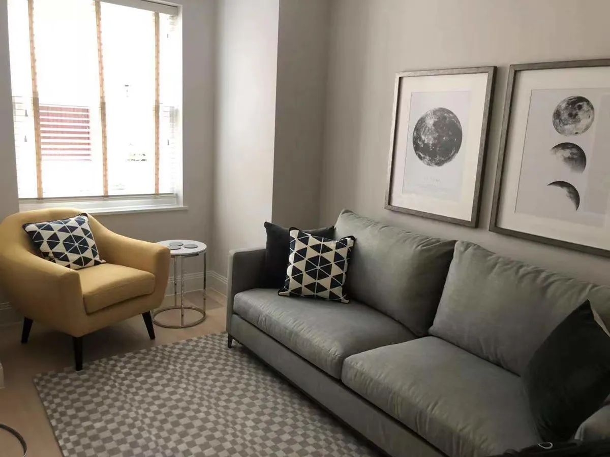 5 bed house in W4 Photo-6