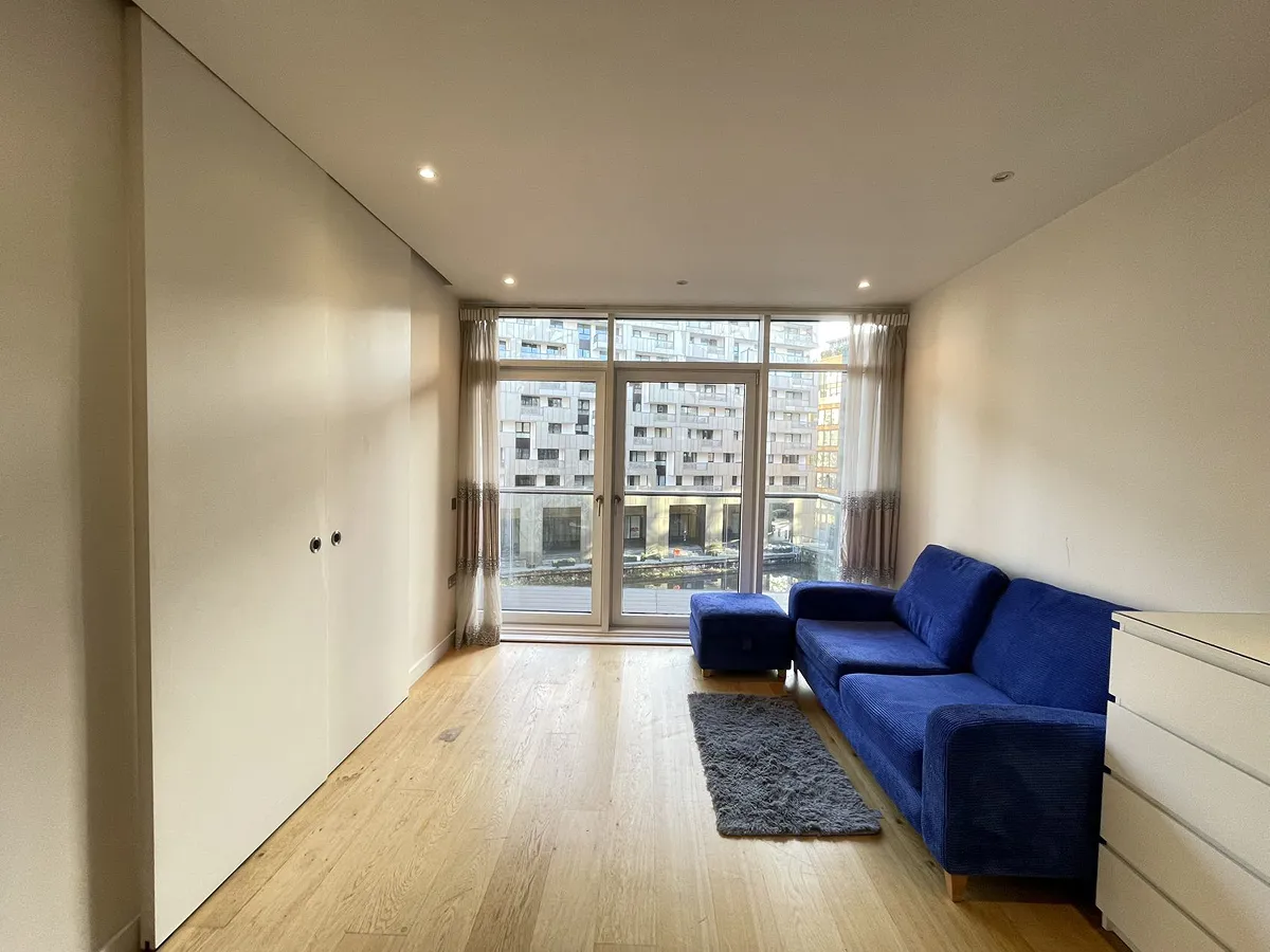 2 bed flat in SW1W Photo-4