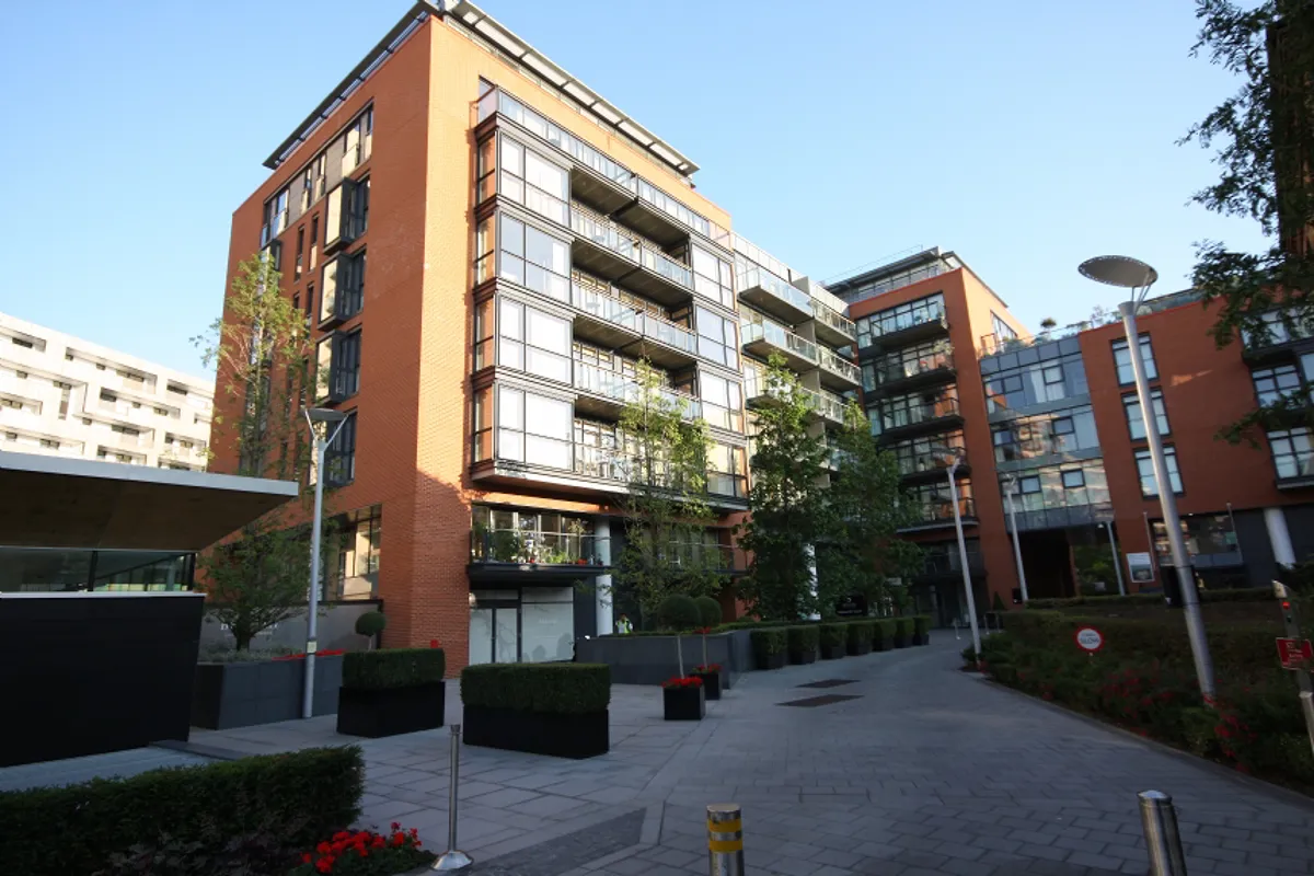 2 bed flat in SW1W Photo-12