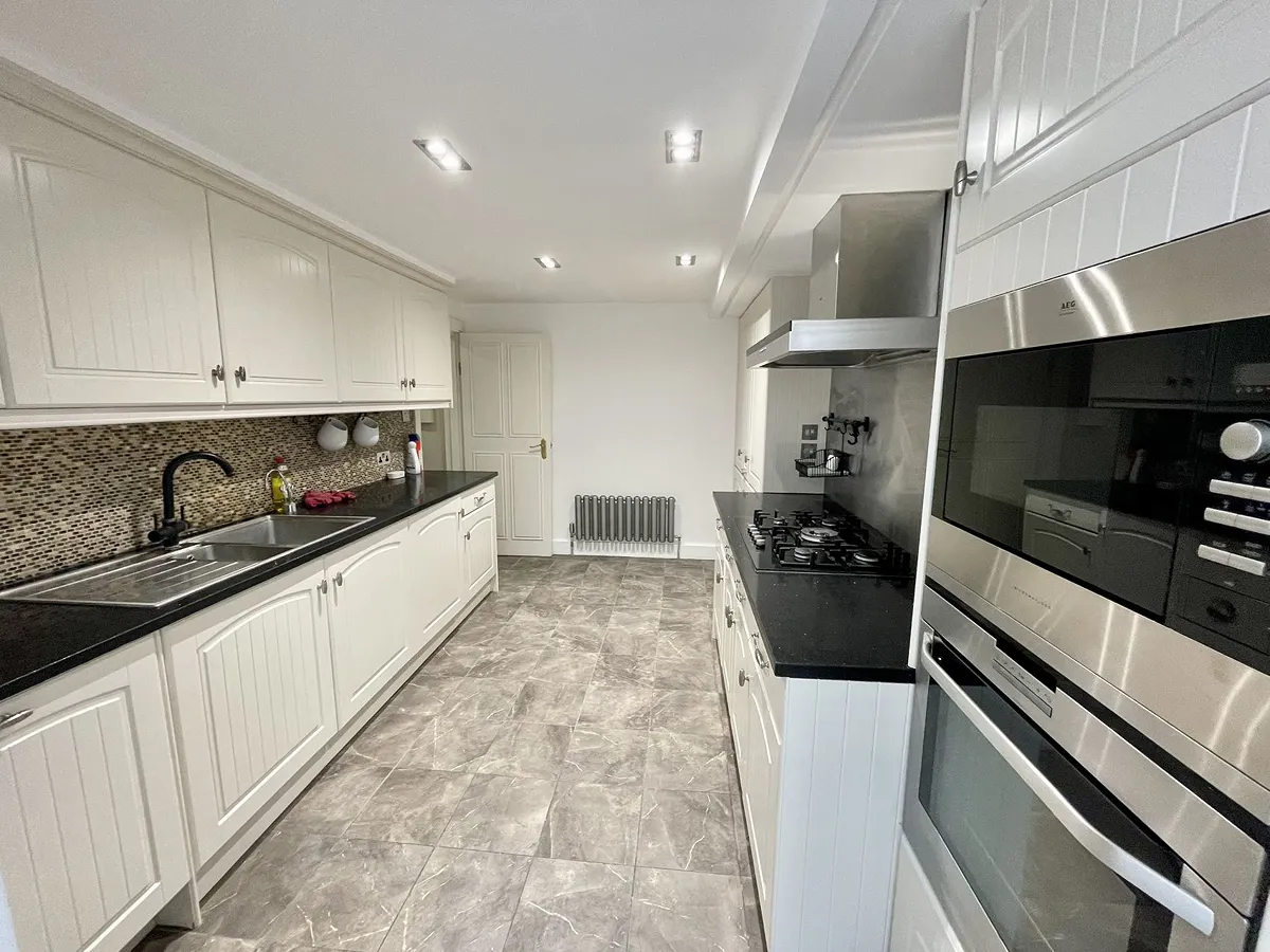 6 bed house in W11 Photo-24