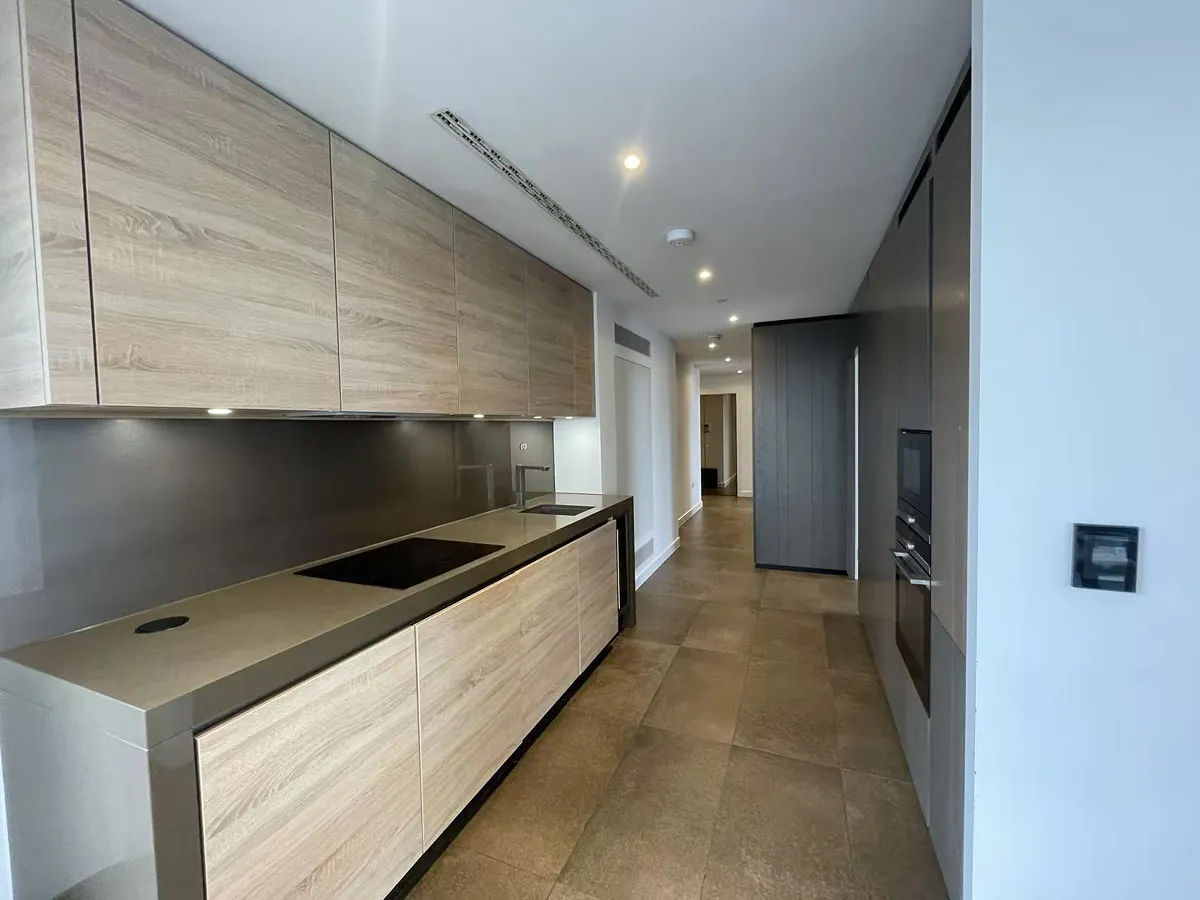 2 bed flat in EC1V Photo-10