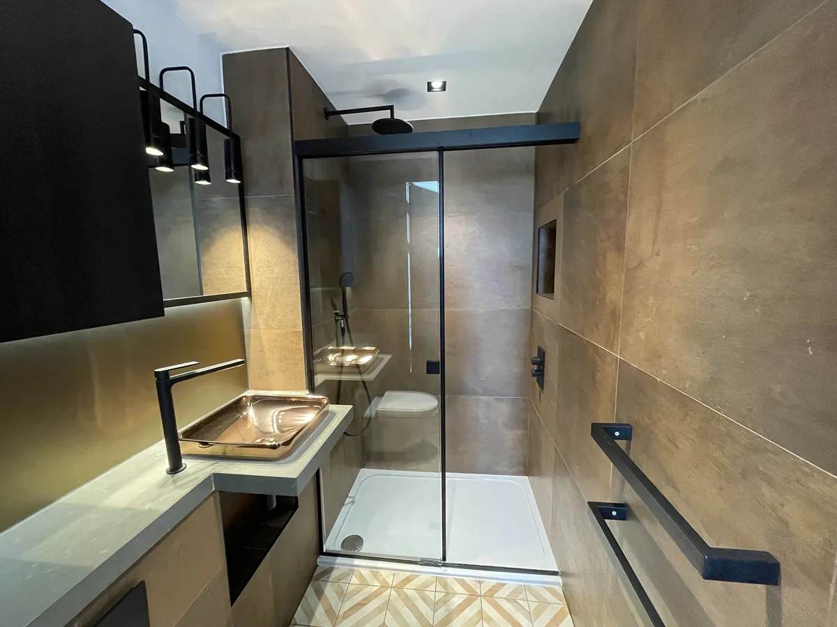 3 bed flat in SW8 Photo-18