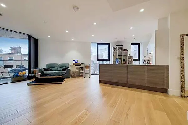 2 bed flat, 57 Kingsland High Street, London E8 2FA