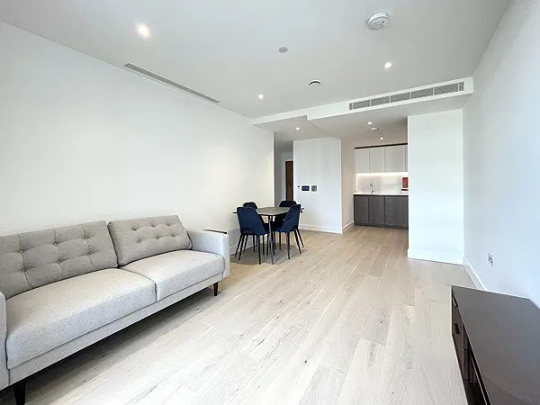 1 bed flat, Opus House, 3 Salutation Gardens, London WC1X 0EA